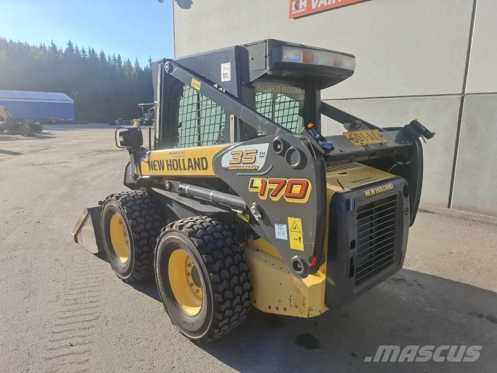 New Holland L 170 Skid steer loaders