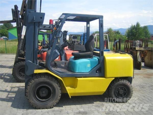 Komatsu FG50T-1E1 Low lifter