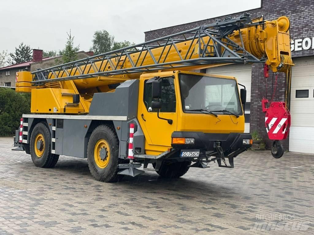 Liebherr LTM 1030/2 All terrain cranes