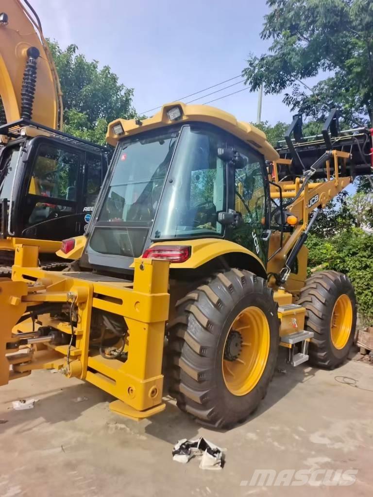 JCB 4 CX Backhoe loaders