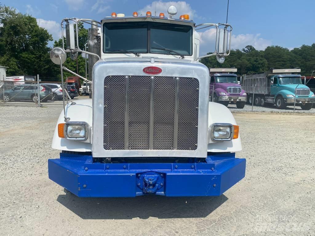 Peterbilt 365 Tractor Units