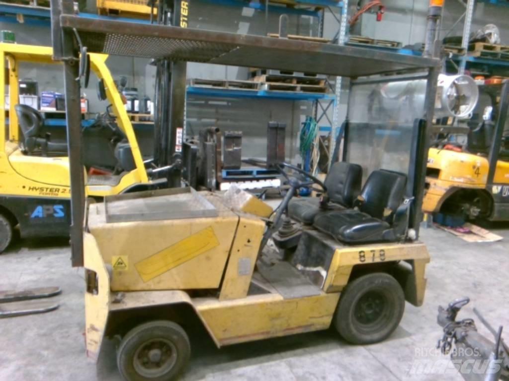 Toyota 2TG10 Towing trucks
