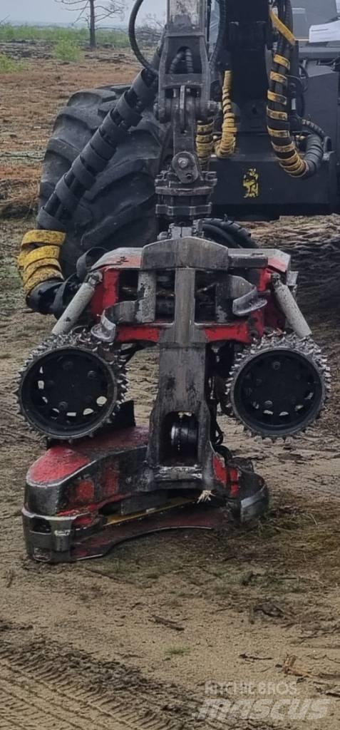 Log Max 928 Harvester heads