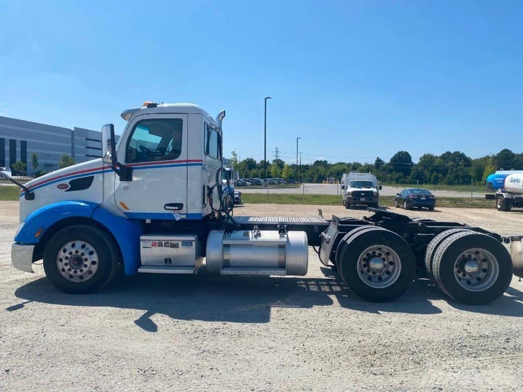 Peterbilt 579 Tractor Units