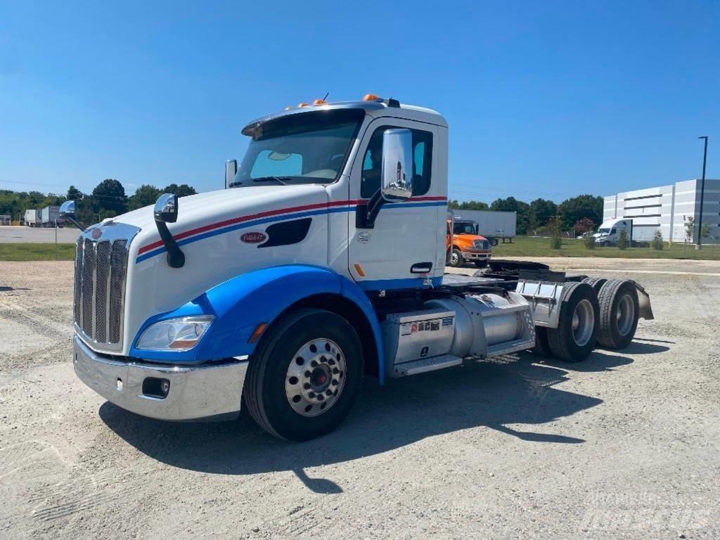Peterbilt 579 Tractor Units