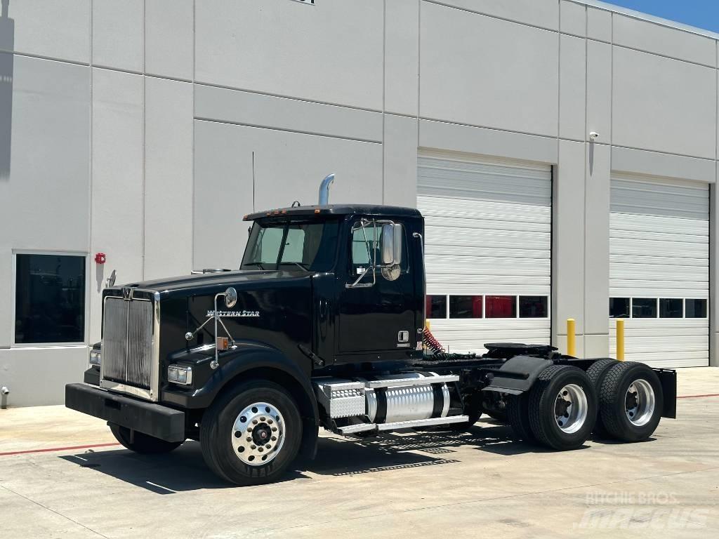 Western Star 4900 Tractor Units