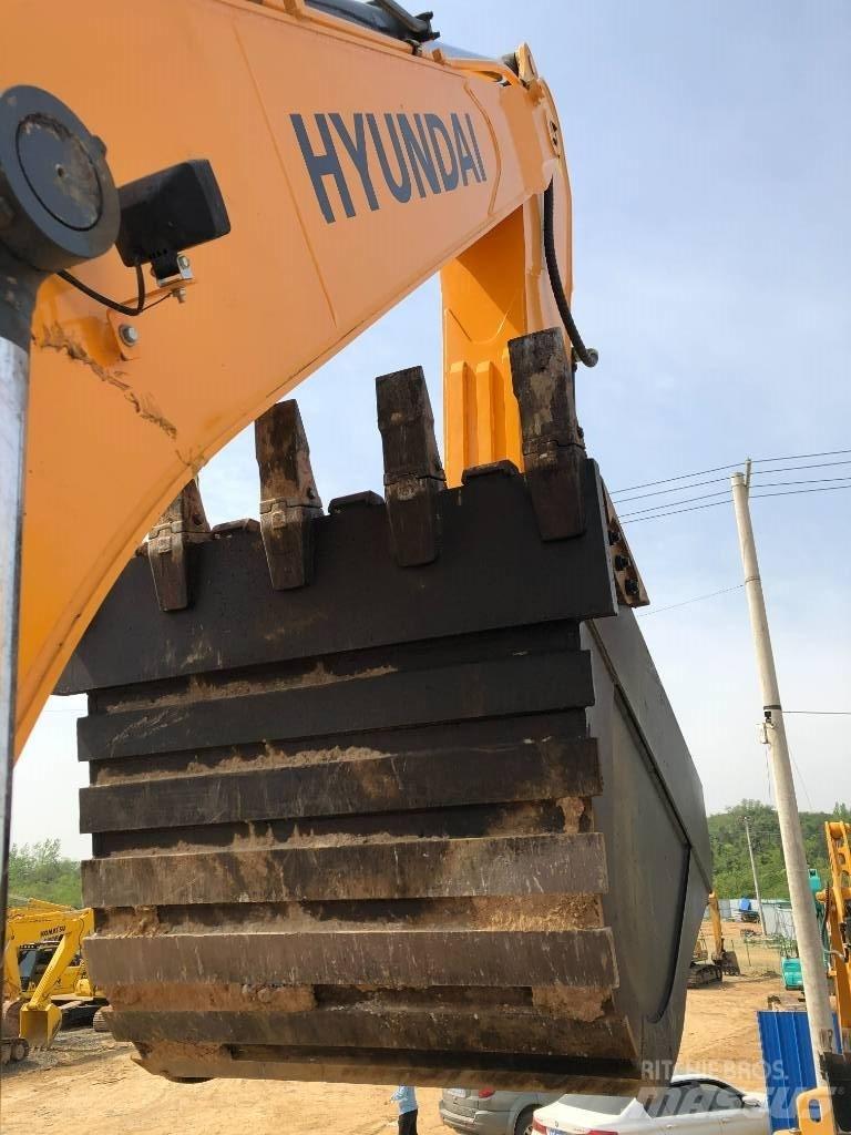 Hyundai 275VS Crawler excavators