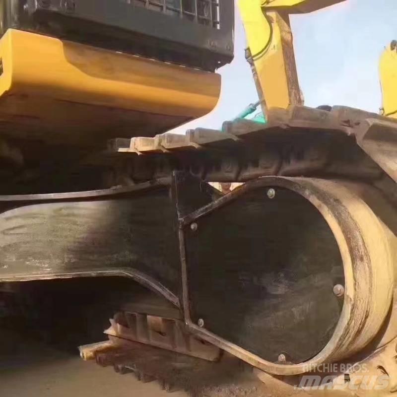 CAT 340 Crawler excavators