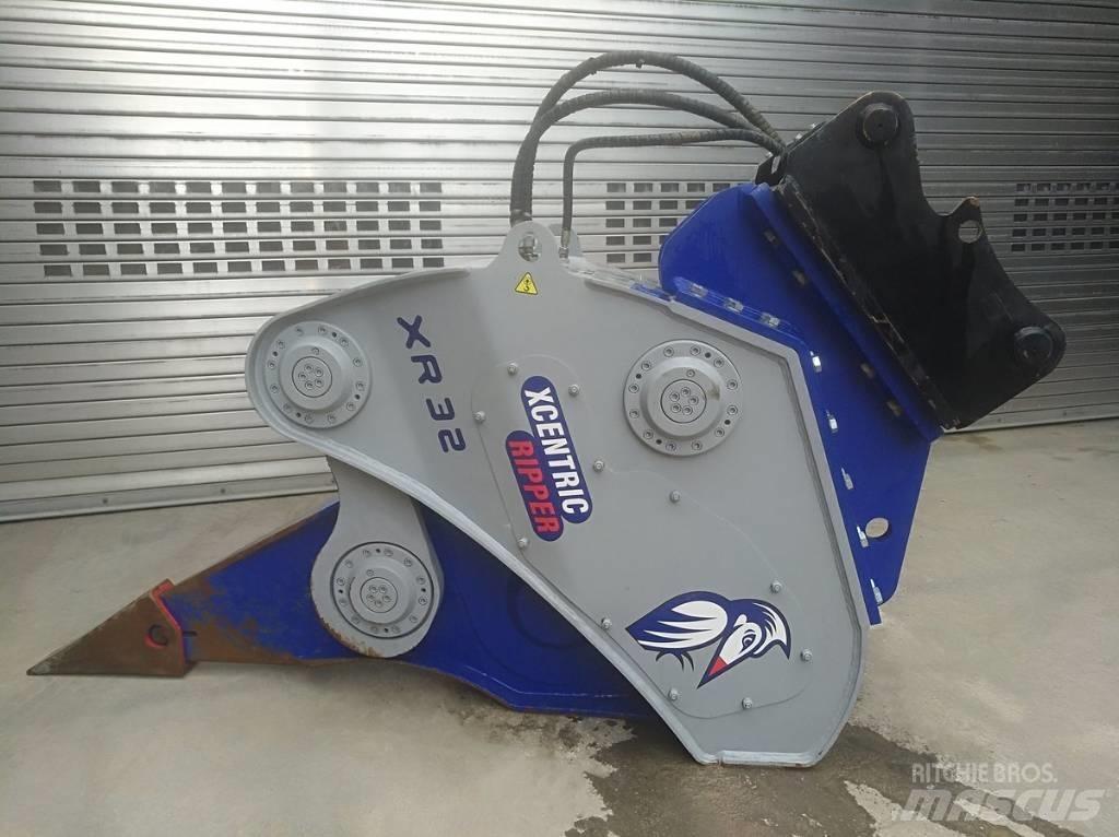 Xcentric XR32 Scarifiers