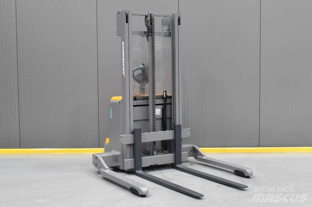 Jungheinrich EJC B12 Pedestrian stacker