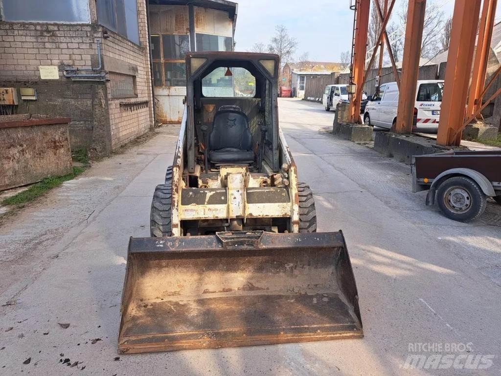 Bobcat S130 Skid steer loaders