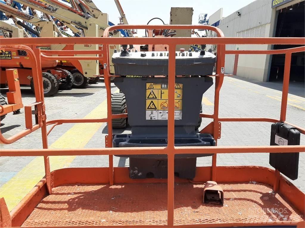 JLG 450AJ Articulated boom lifts