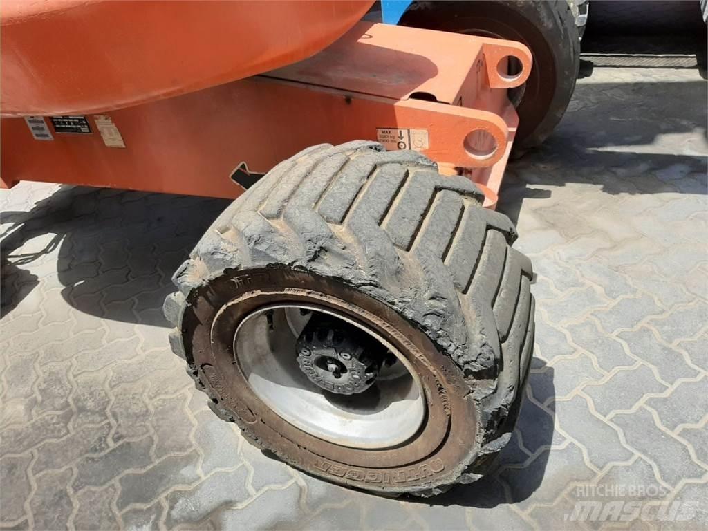 JLG 450AJ Articulated boom lifts