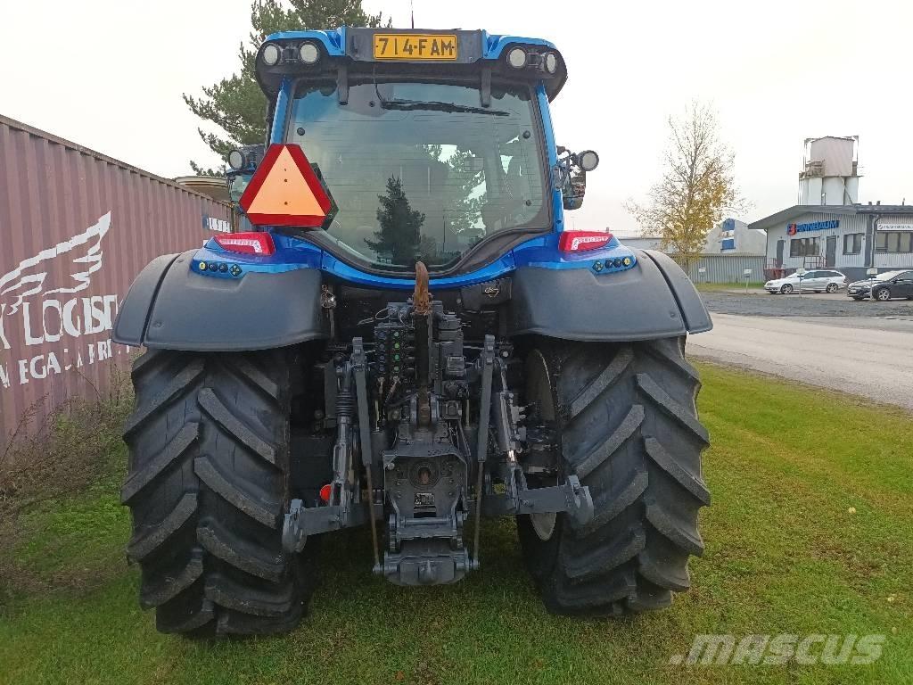 Valtra N174 E versu Tractors