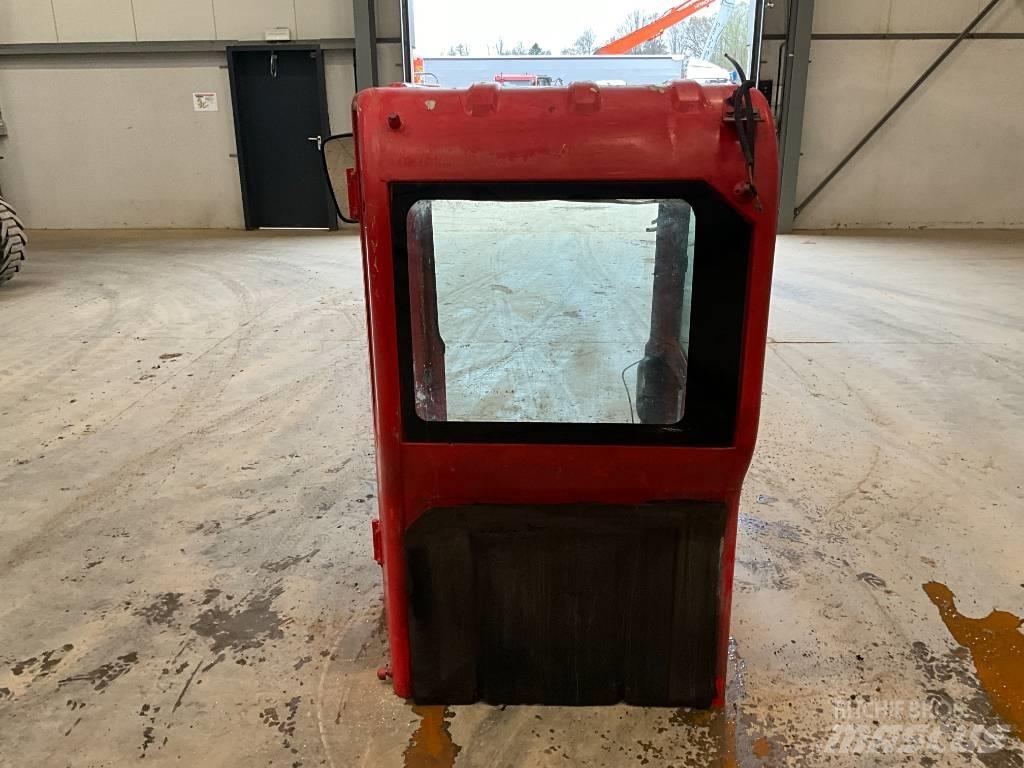 Bobcat E 80 Cabins and interior
