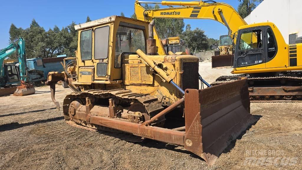 CAT D 6 D Crawler dozers