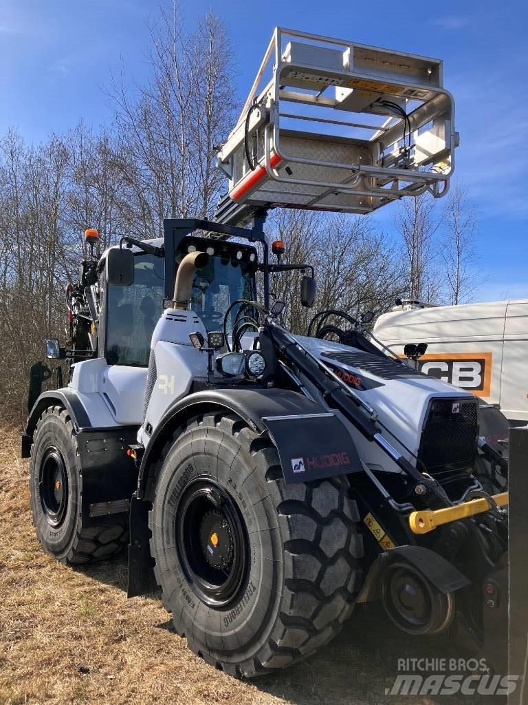 Huddig 1370 T Backhoe loaders