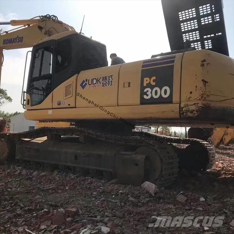 Komatsu 300 Crawler excavators
