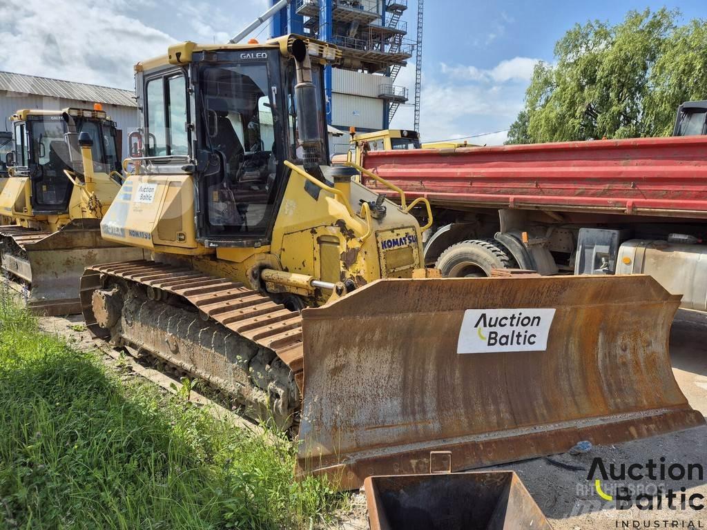 Komatsu D51 Crawler dozers