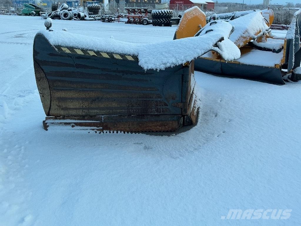 Stark NL3600R Snow blades and plows