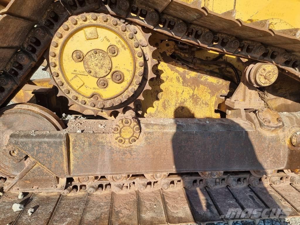 CAT D 4 H Crawler dozers