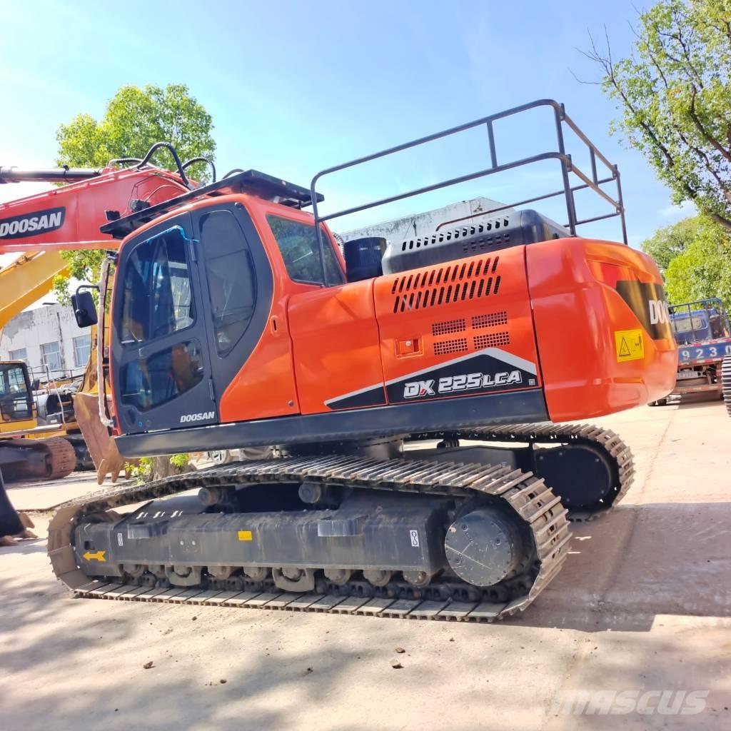 Doosan DX 2235 LC-9C Crawler excavators