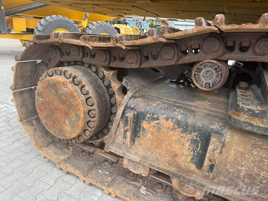 CAT 390 F L ME Crawler excavators