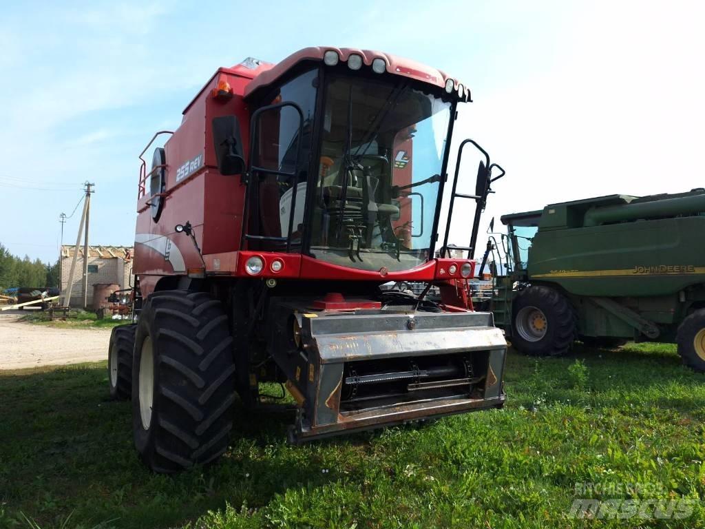 Laverda 255 Combine harvesters