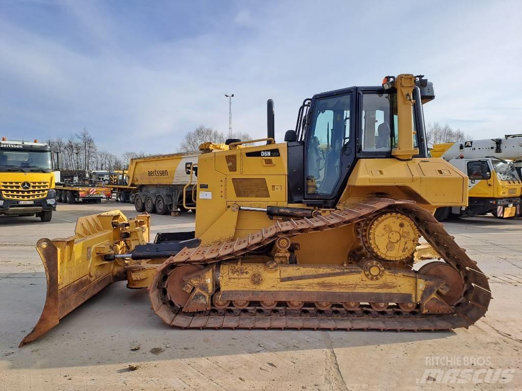 CAT D6N LGP Crawler dozers