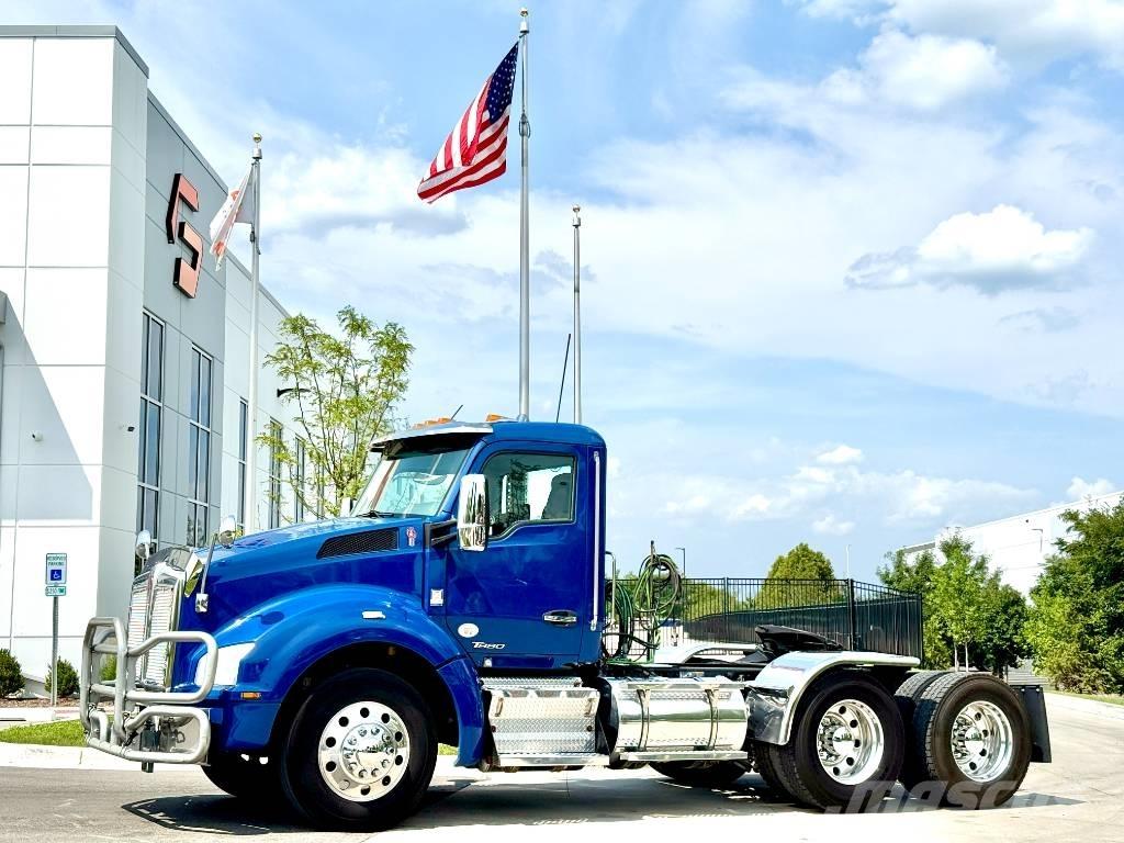 Kenworth T 880 Tractor Units