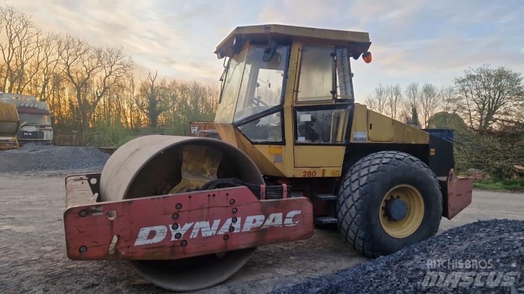 Dynapac Ca280d Twin drum rollers