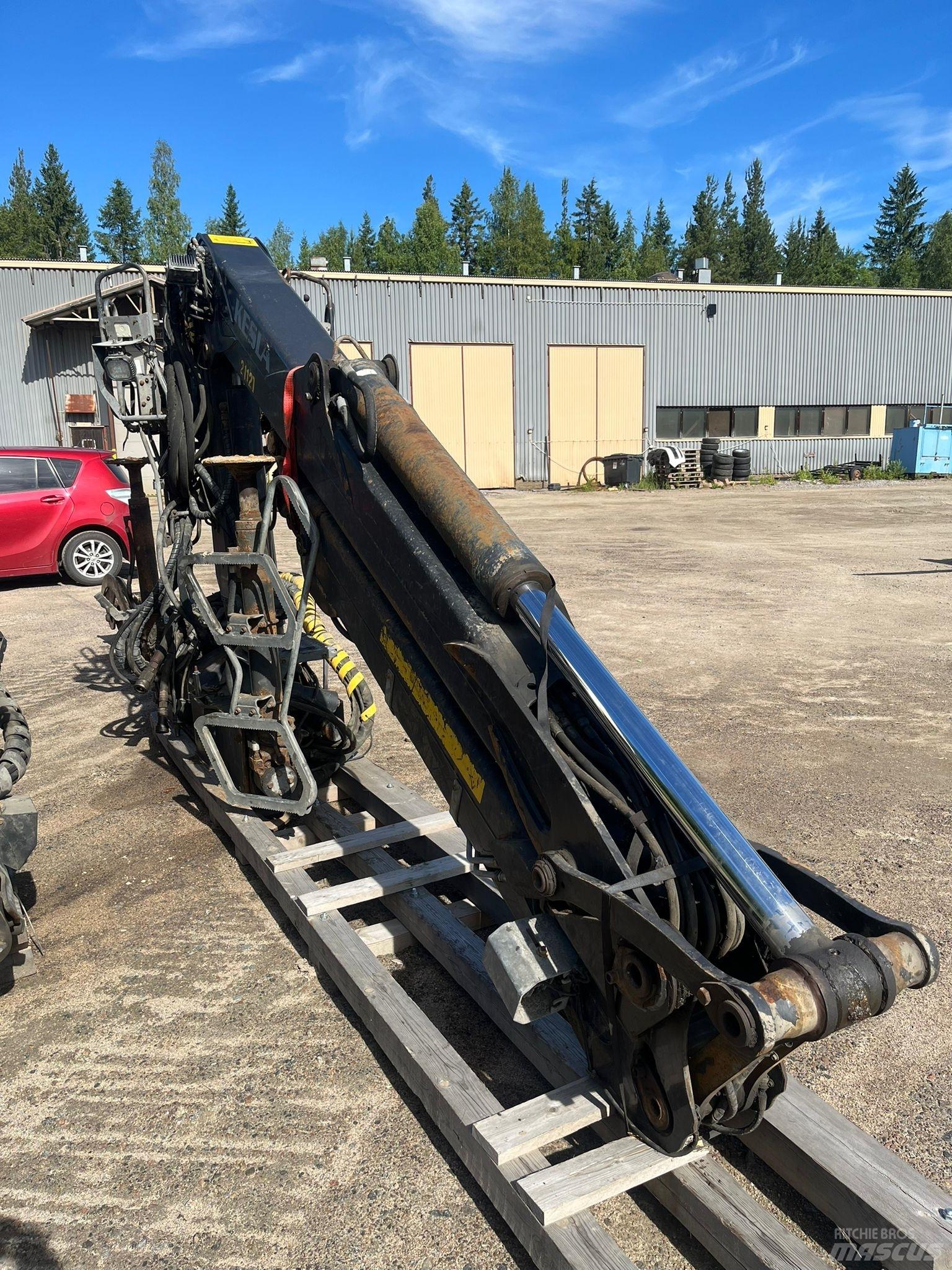 Kesla 2112 T Timber cranes