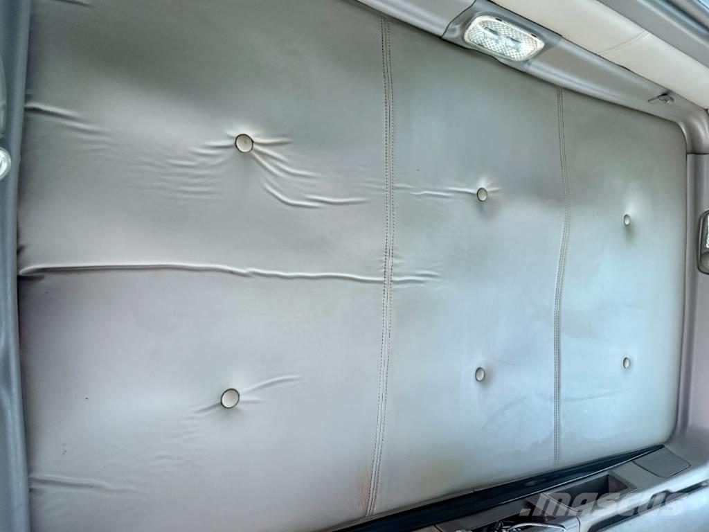 Kenworth T800 Cable lift demountable trucks