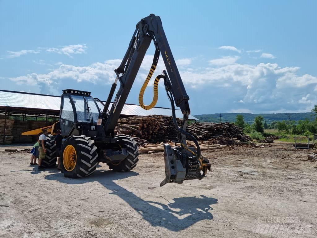 Sampo-Rosenlew 1066 Harvesters