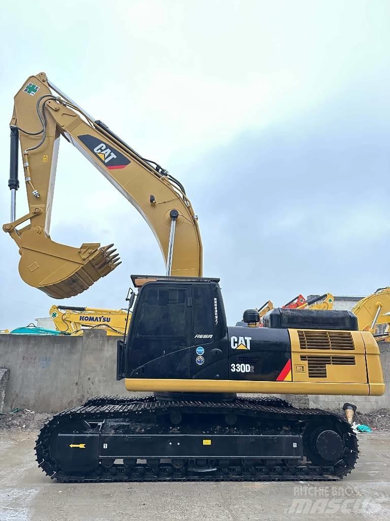 CAT 330 D2 Midi excavators  7t - 12t