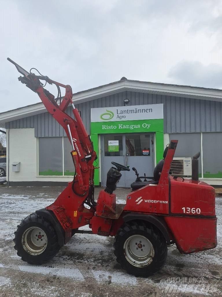 Weidemann 1360 Multi purpose loaders