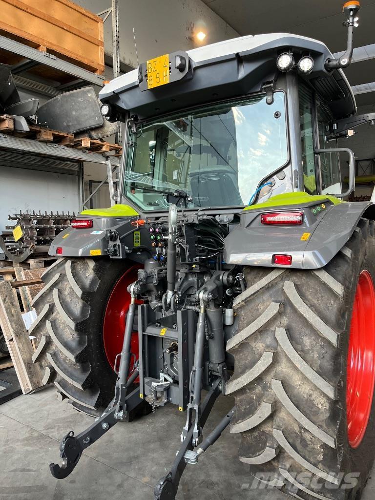 CLAAS Axos 3.105 Tractors