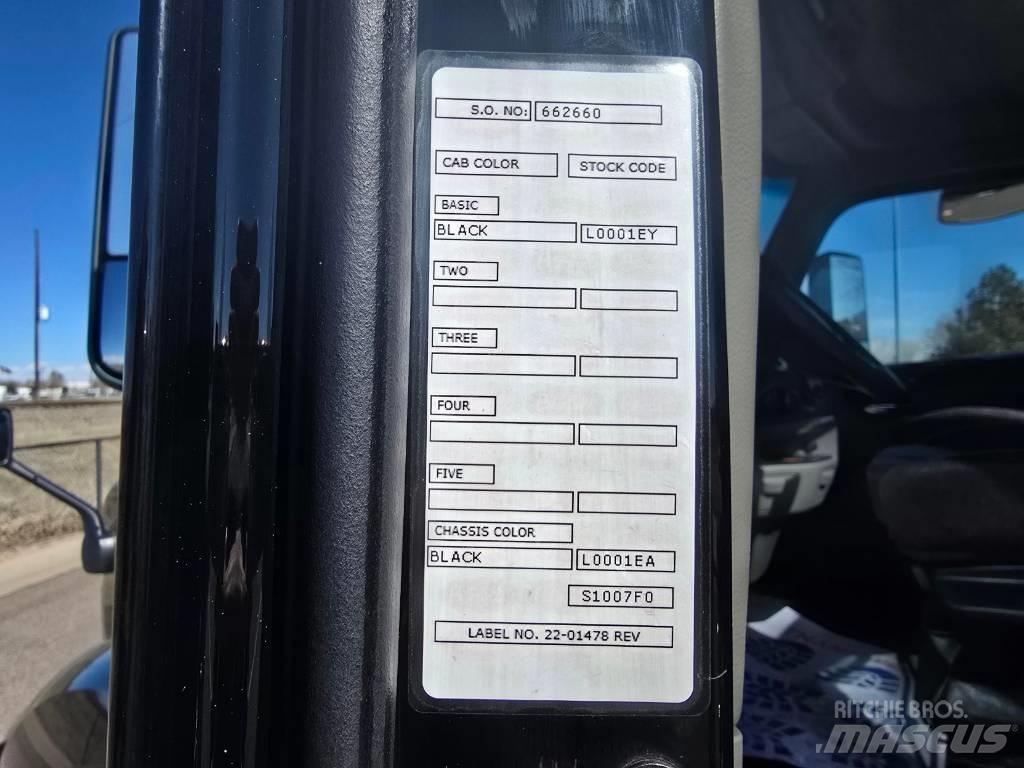 Peterbilt 579 Tractor Units