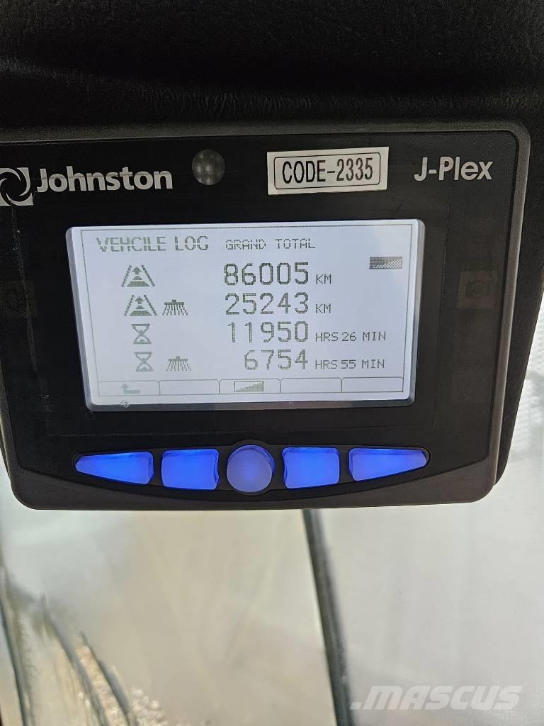 Johnston CN400 Sweepers