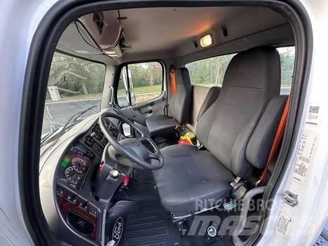 Freightliner M2 Tractor Units