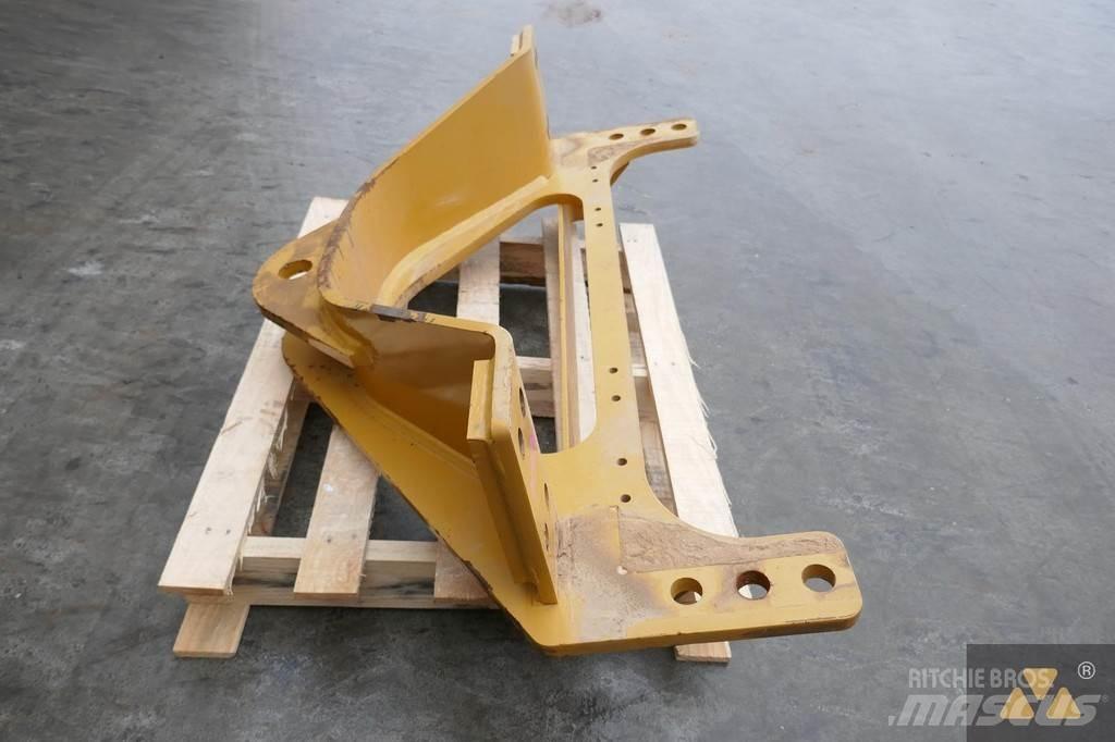 CAT 140M3 Drawbar Transportation - Others