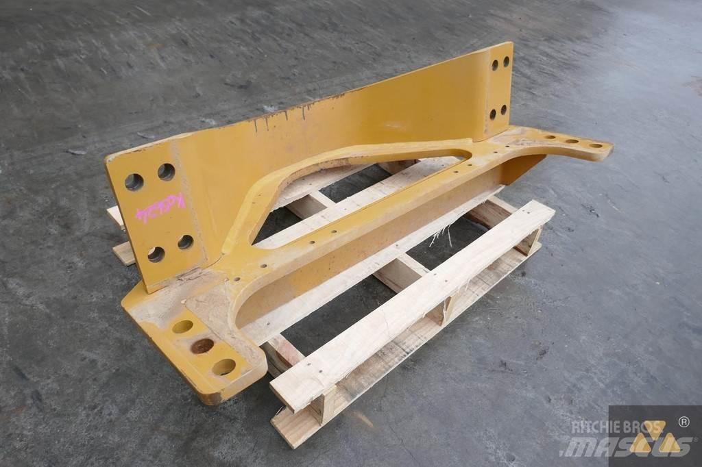 CAT 140M3 Drawbar Transportation - Others