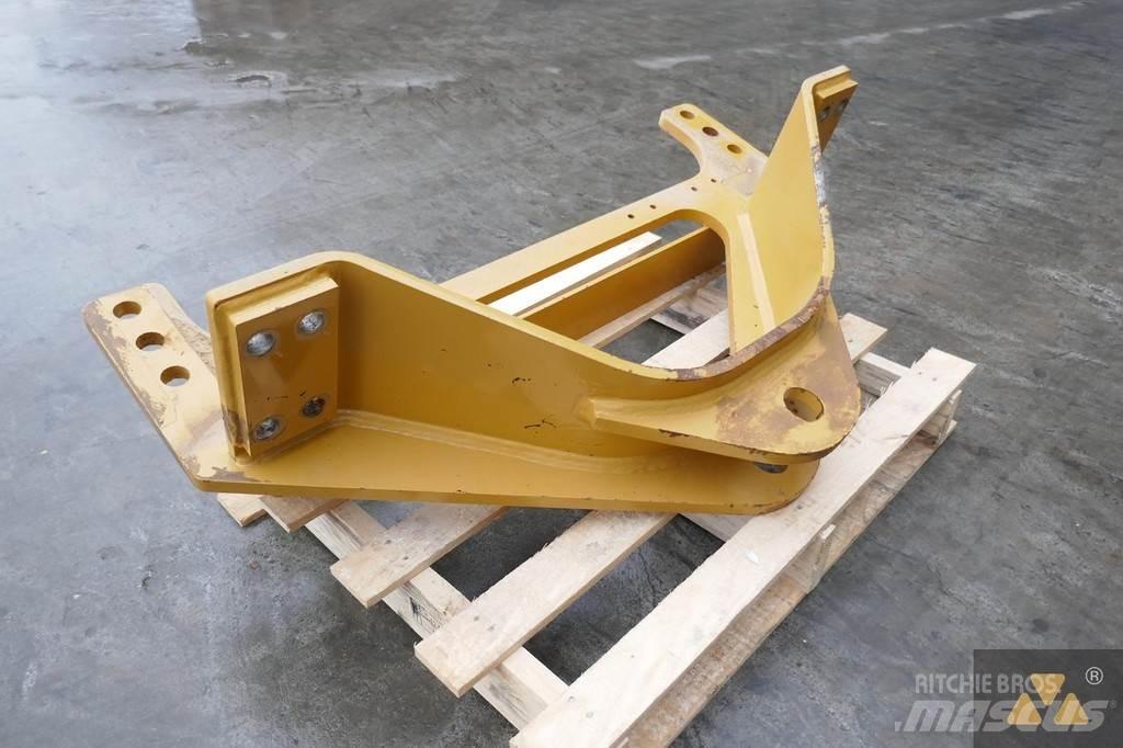 CAT 140M3 Drawbar Transportation - Others