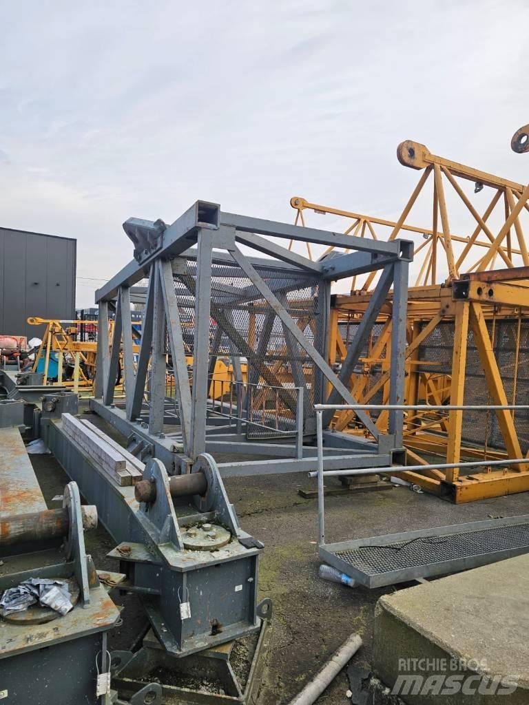 Liebherr 420 EC-H16 Tower cranes