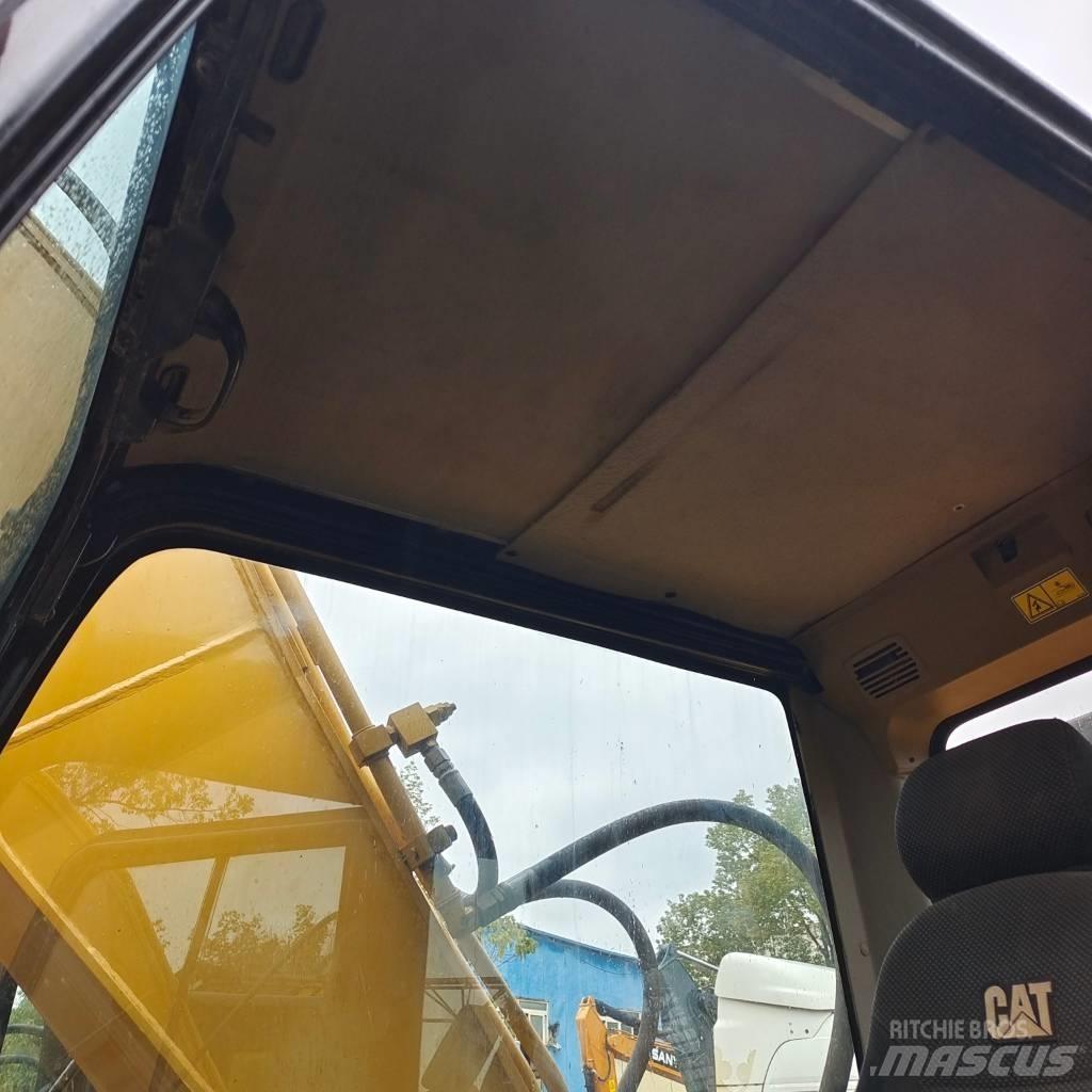 CAT 320 D Crawler excavators
