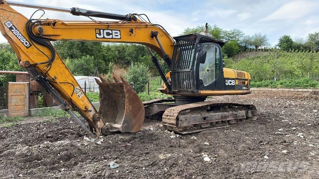JCB JS 260 XD Booms and arms