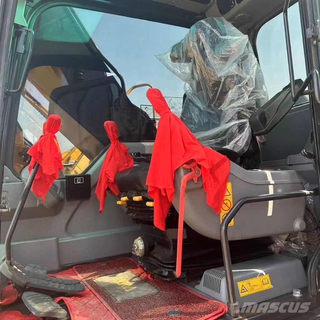 Volvo EC 210 Crawler excavators