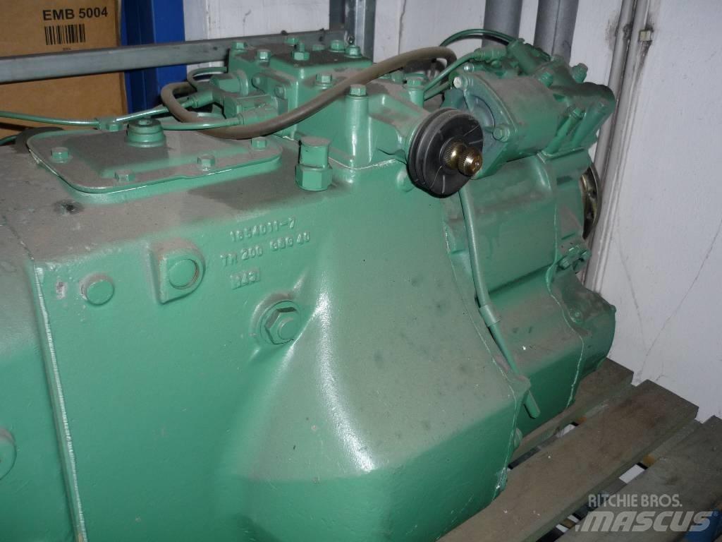 Volvo SR 2000 / 2400 Transmission
