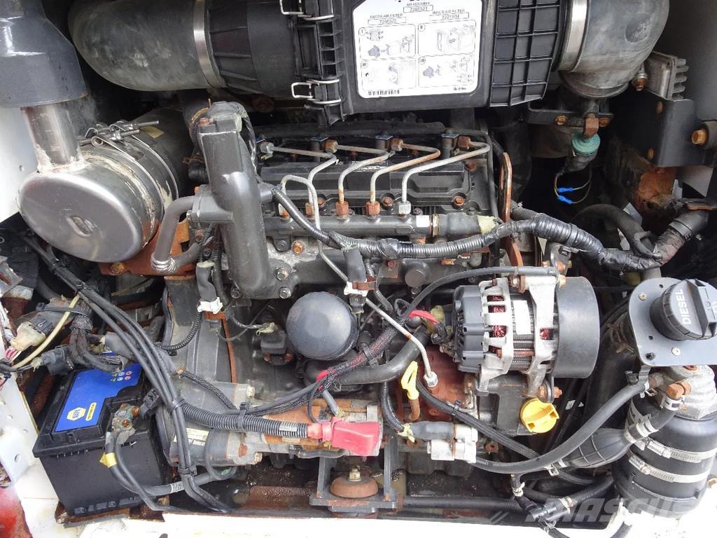 Bobcat S630 Skid steer loaders