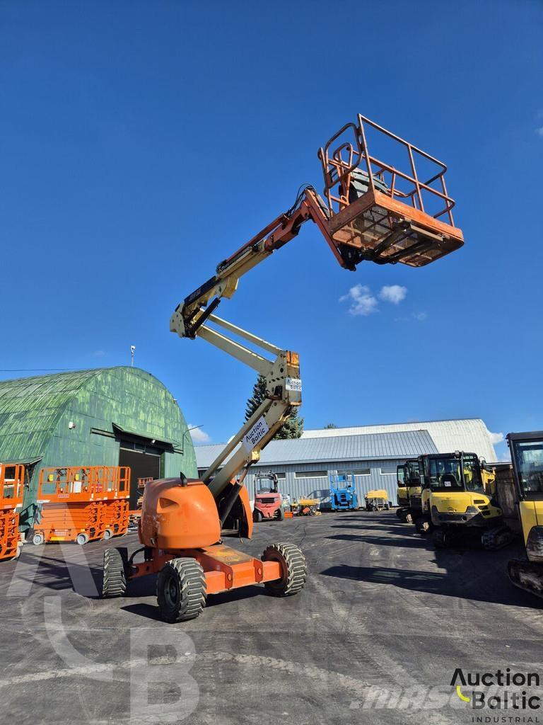 JLG 450 AJ Articulated boom lifts